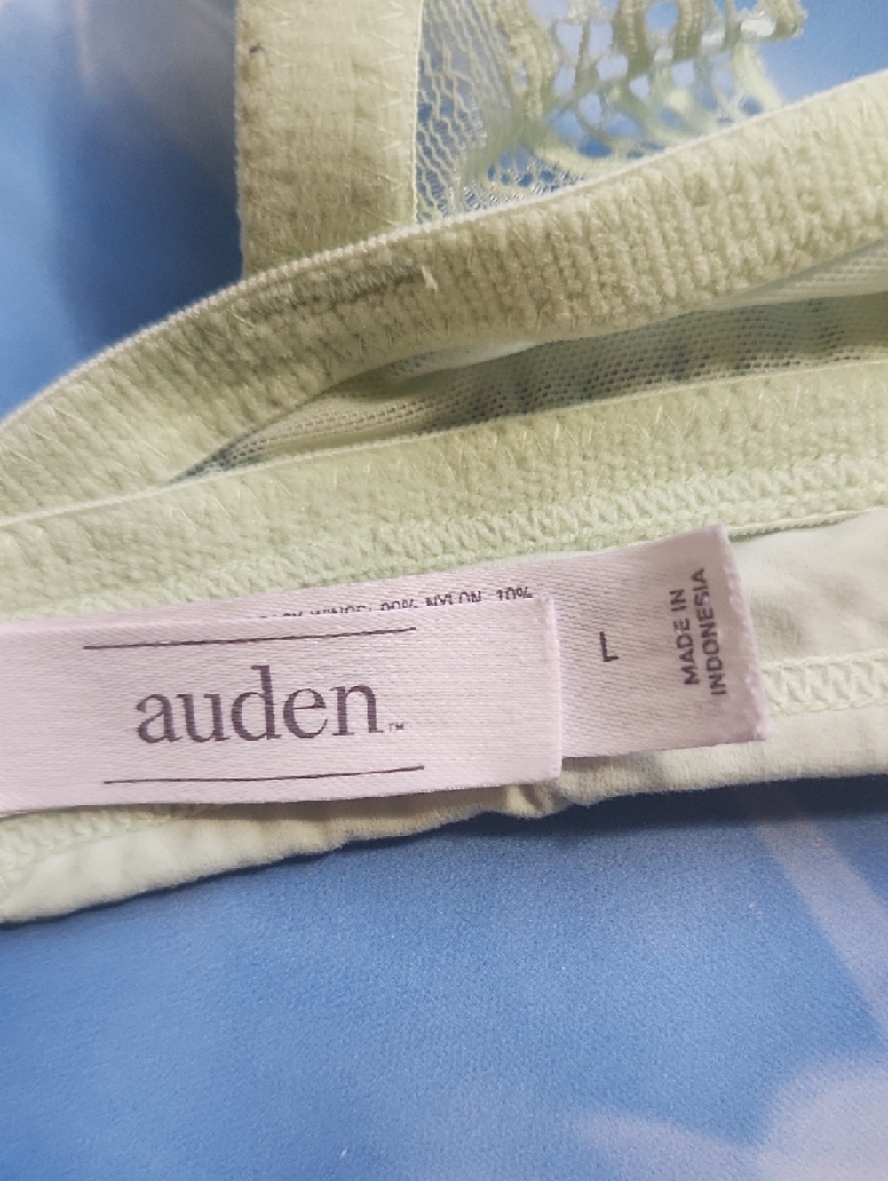 🌻🌻🌻Auden Lace Wireless Bralette in Pale Lime - Picture 3 of 6